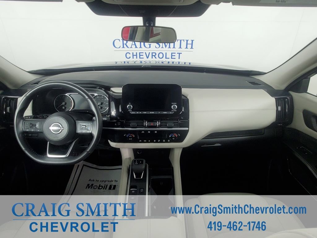Used 2025 Black Nissan SV image 18