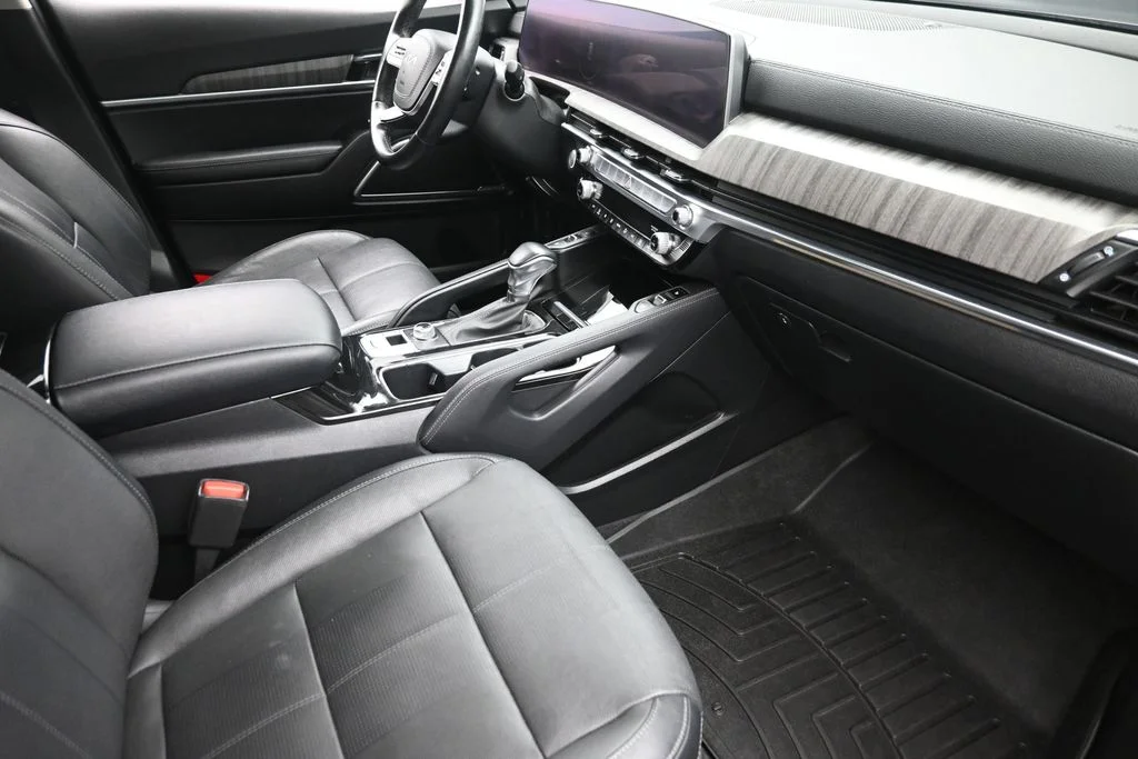 Certified Used 2023 Black Kia SX image 9