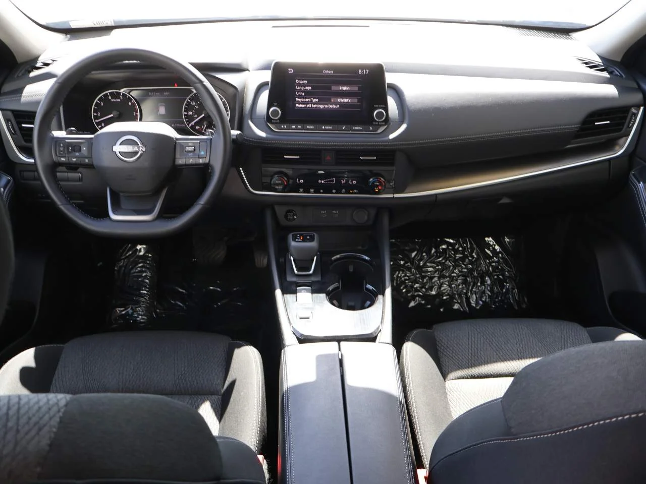 2025 Nissan Rogue SV - Photo 12