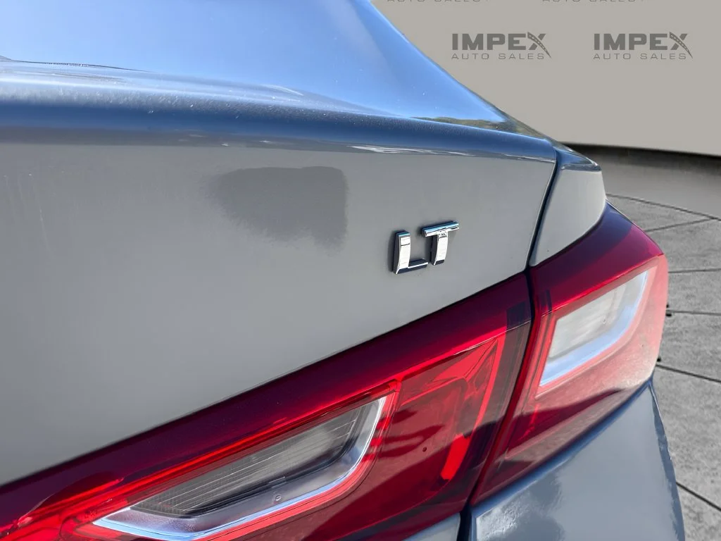Used 2025 Gray Chevrolet LT image 30