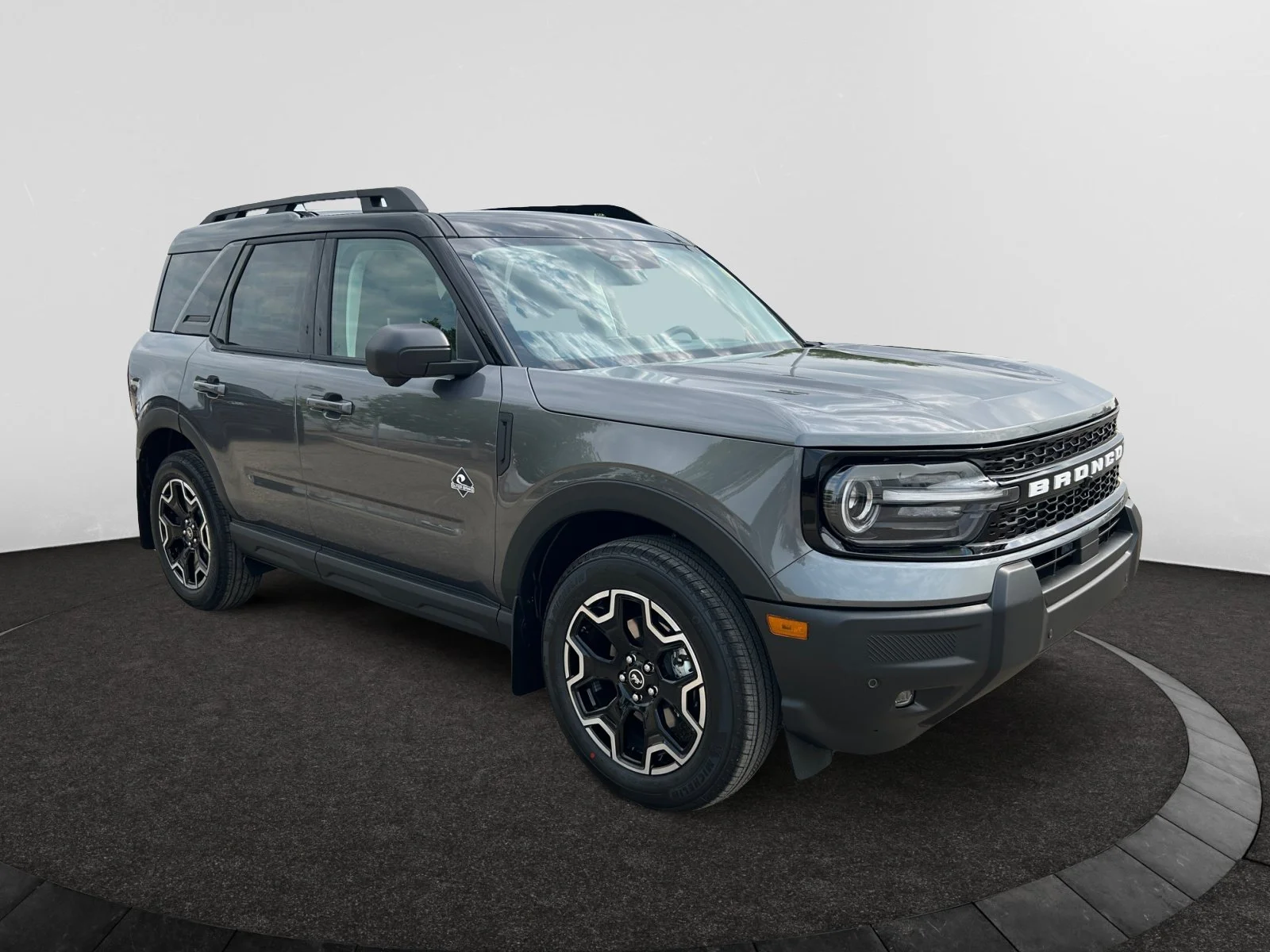 New 2026 Carbonized Grey Metallic Ford Outer Banks image 7