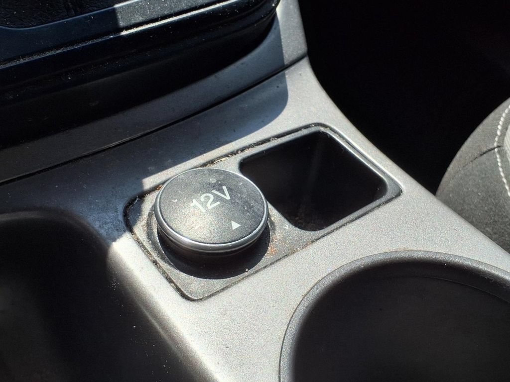 Used 2014 Orange Ford SE image 20