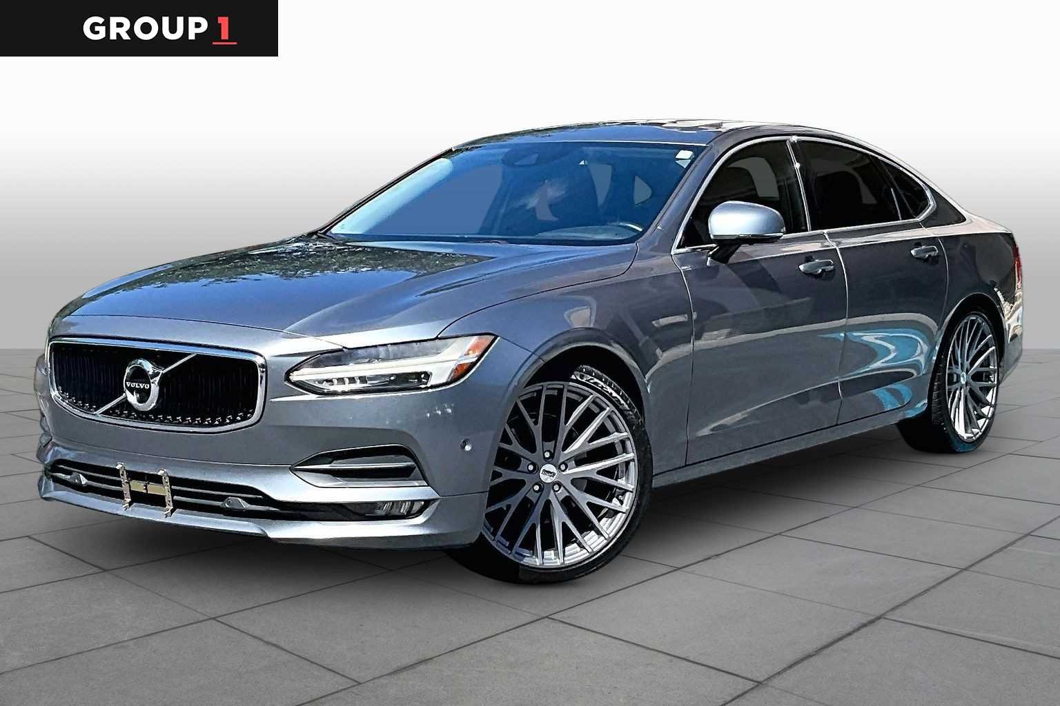 2017 Volvo S90 T5 Momentum FWD's photo