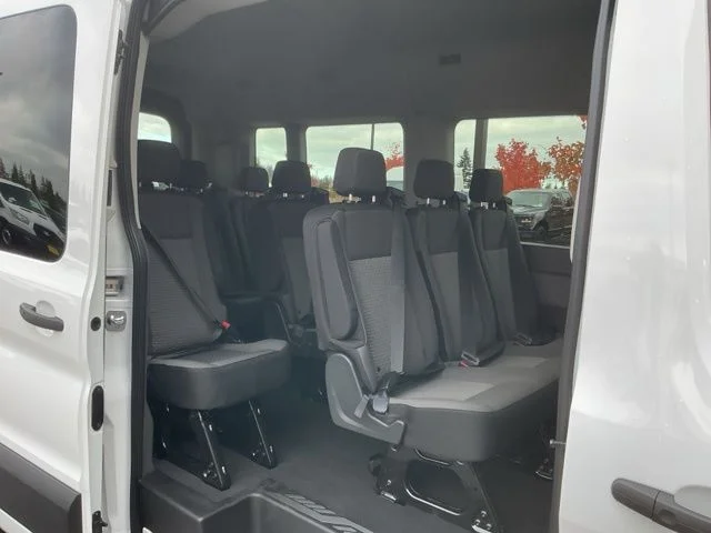 New 2026 Oxford White Ford XLT image 9