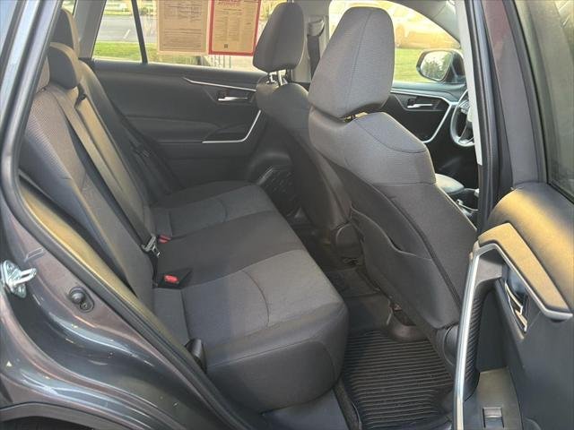 Certified Used 2024 MAGNETIC GRAY MET. Toyota  image 12