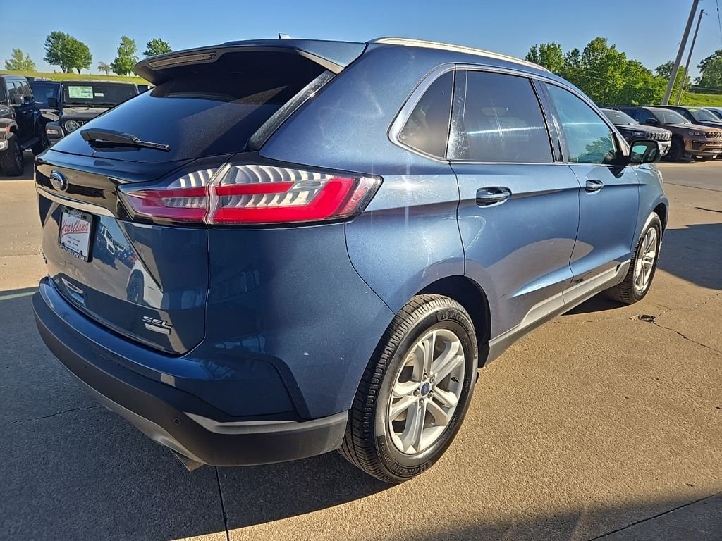 Used 2019 Blue Ford SEL image 11