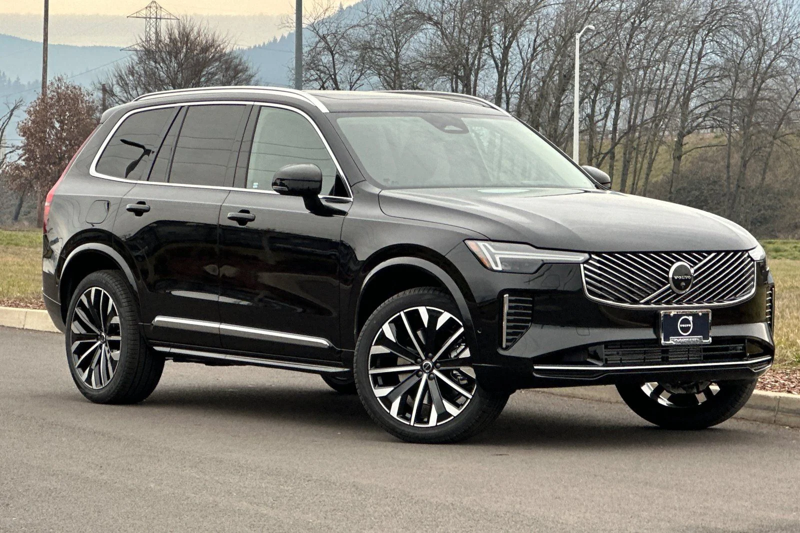 2026 Volvo XC90 T8 Recharge Ultra Bright 4WD's photo