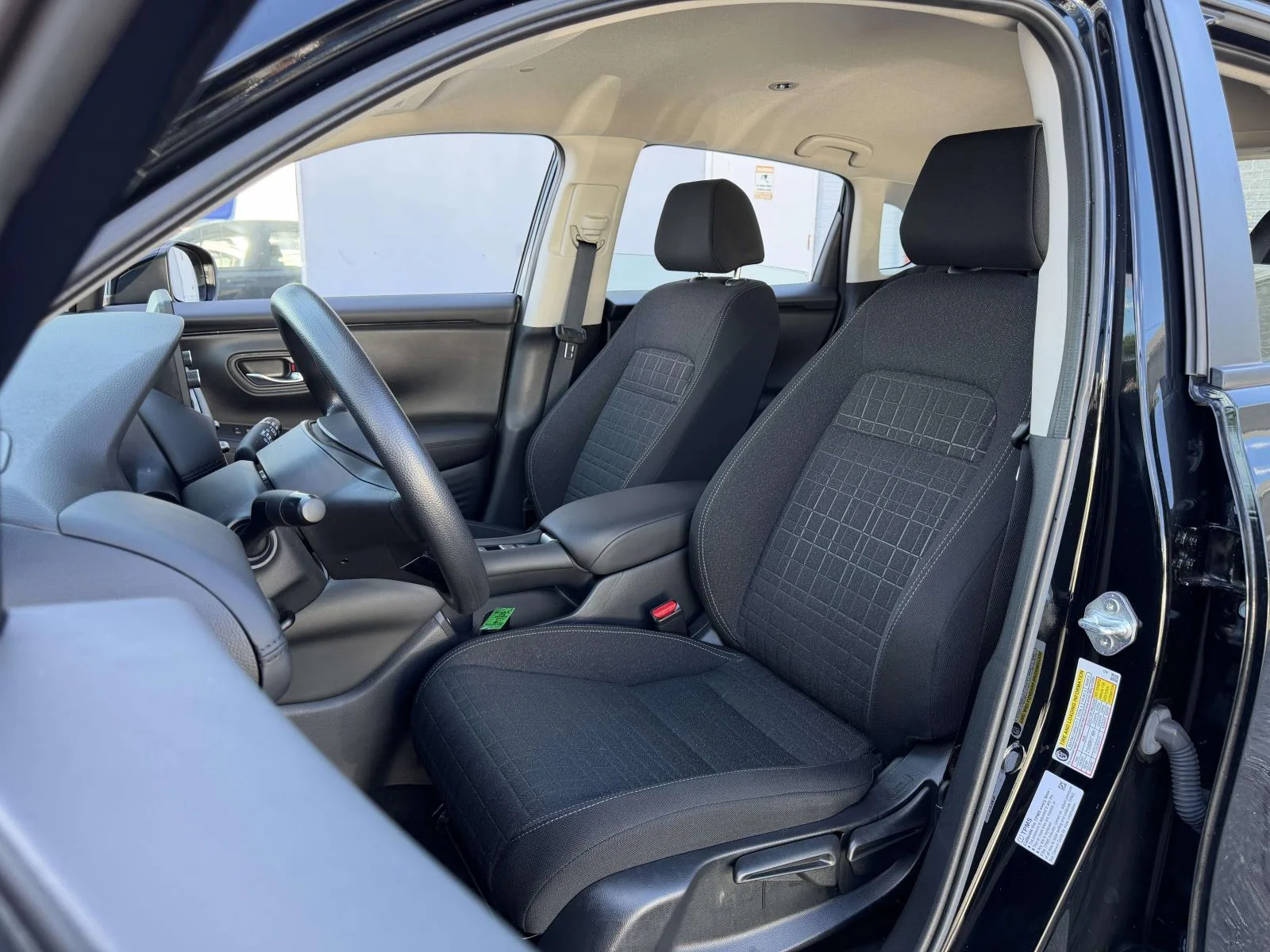 2023 Honda HR-V LX - Photo 18