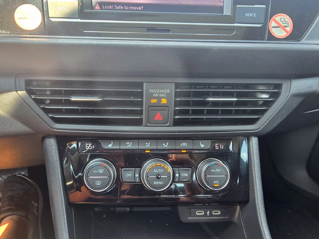 Certified Used 2024  Volkswagen 1.5T SE image 31