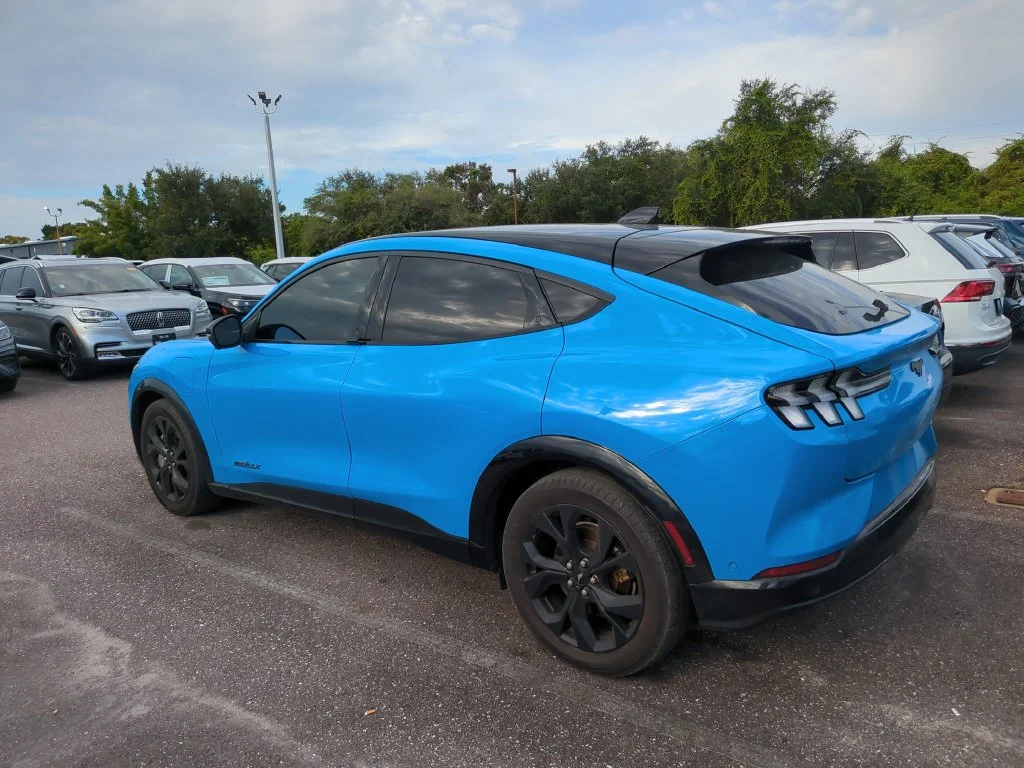 Used 2023 Blue Ford Premium image 5