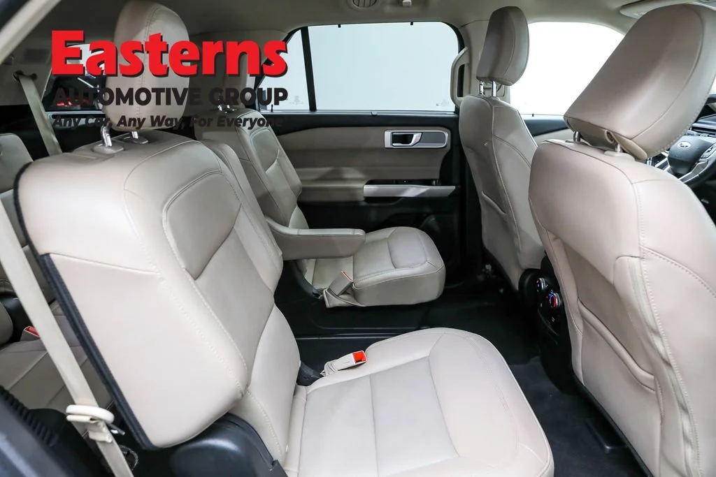 Used 2023 Black Ford Limited image 22