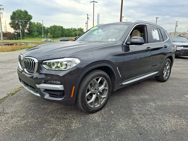 Used 2021 Gray BMW xDrive30i image 5