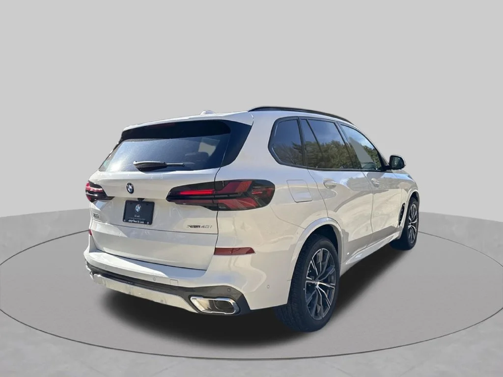 Used 2026 White BMW xDrive40i image 6