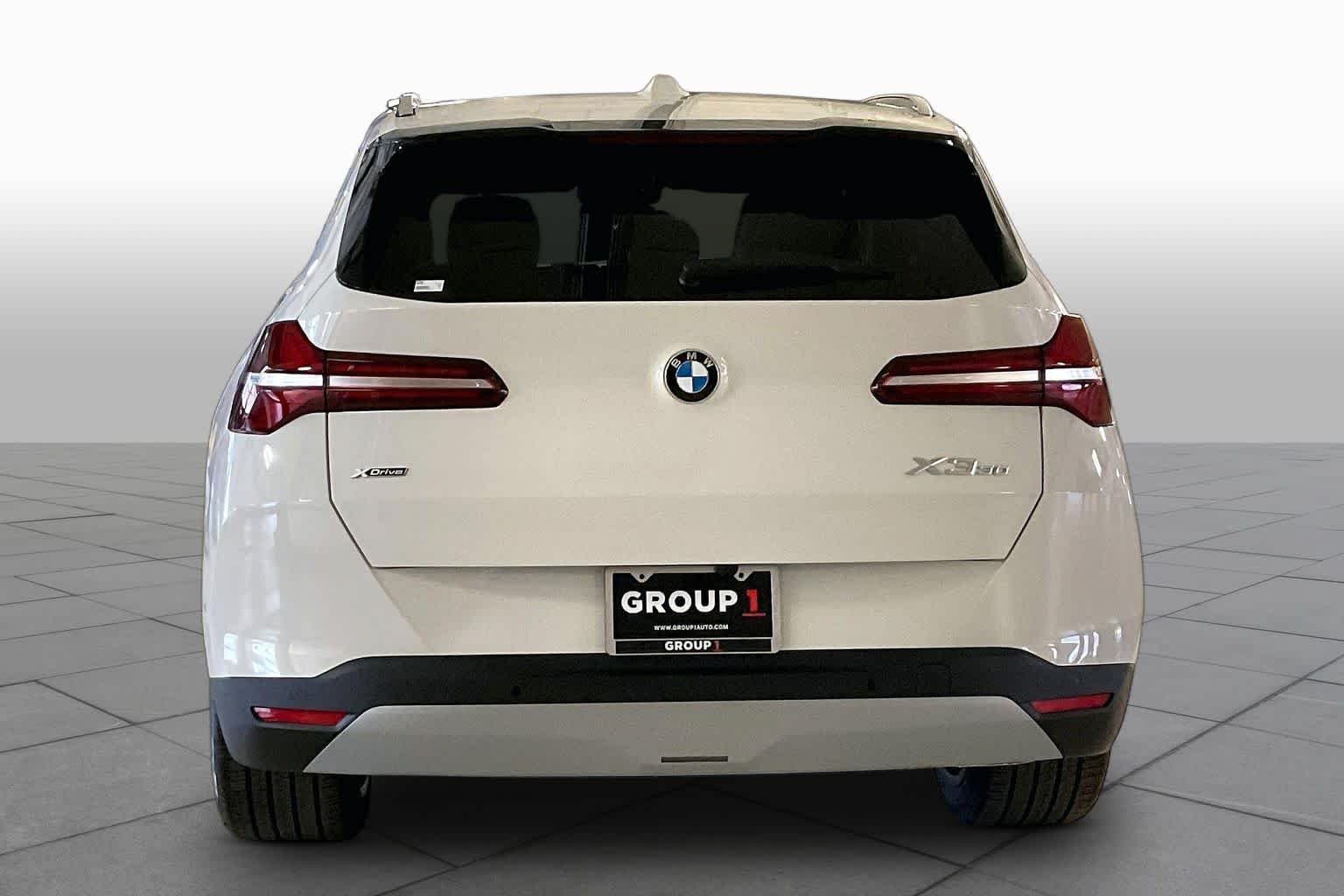New 2026 Alpine White BMW 30 xDrive image 4