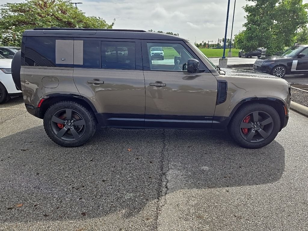 Used 2021 Gondwana Stone Metallic Land Rover X image 4