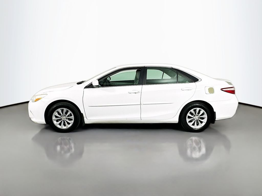 Used 2015 Super White Toyota LE image 5