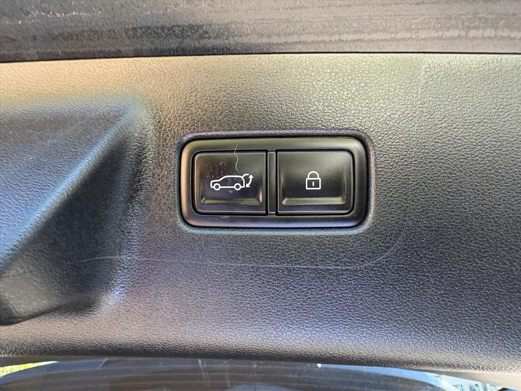 2025 Hyundai Santa Fe Limited - Photo 22