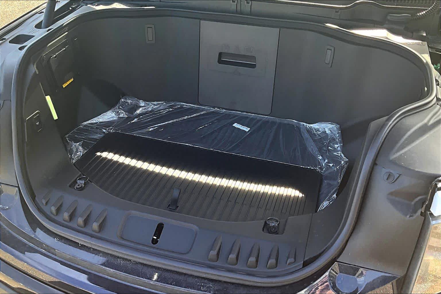 New 2025 Antimatter Blue Metallic Ford XLT image 16