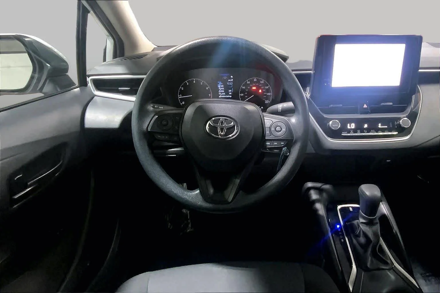 Used 2024 Ice Cap Toyota LE image 6
