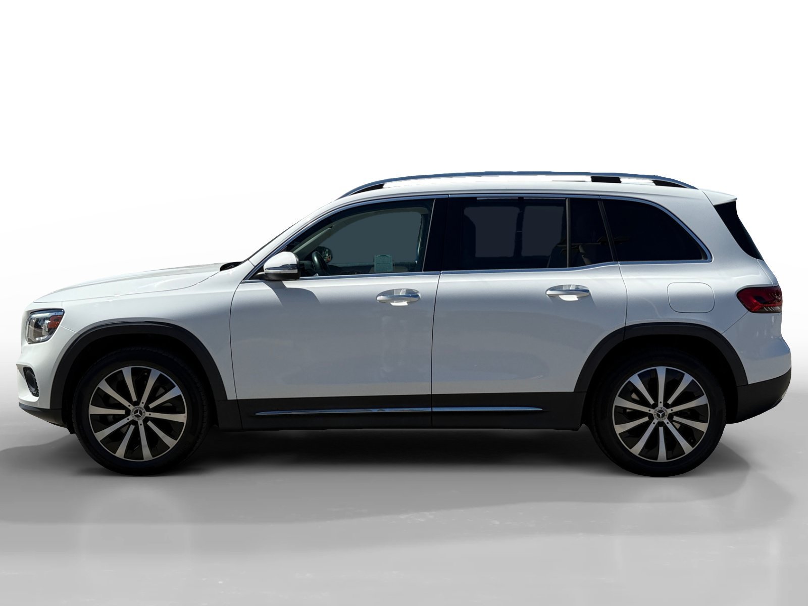 Used 2020 Polar White Mercedes-Benz GLB 250 image 2