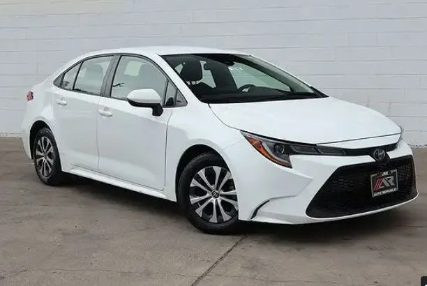 2021 Toyota Corolla LE Hybrid CVT's photo