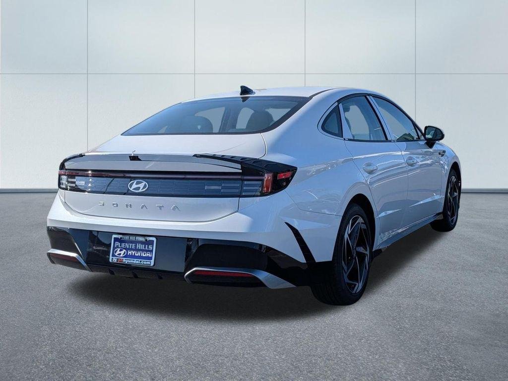 2026 Hyundai Sonata SEL - Photo 6