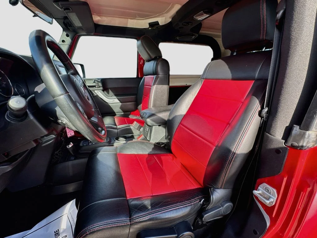 Used 2011 Red Jeep Sahara image 21