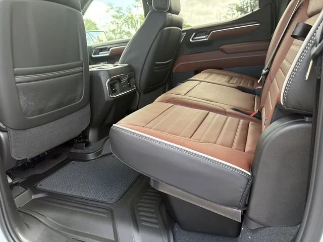 New 2026 Glacier White Tricoat GMC Denali Ultimate image 17