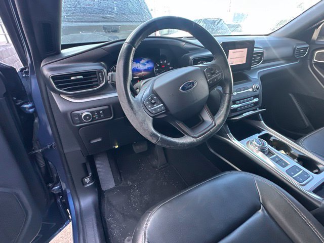 Used 2020 Blue Ford XLT image 14