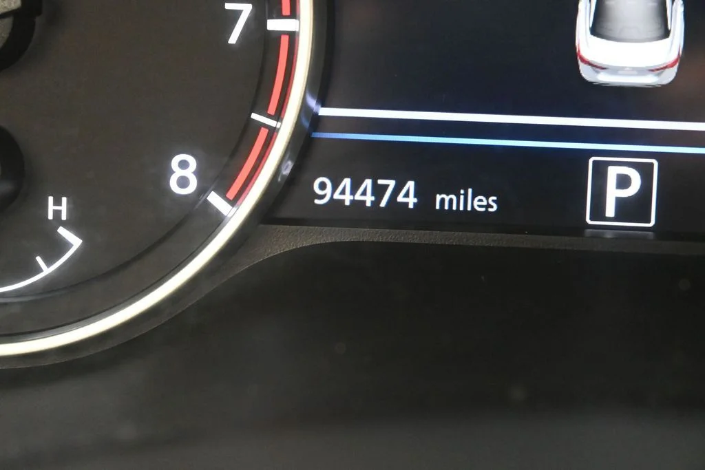 Used 2020 Aspen White Tricoat Nissan SR image 31
