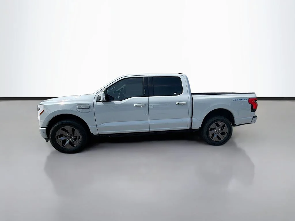 Used 2023 Avalanche Ford Lariat image 8