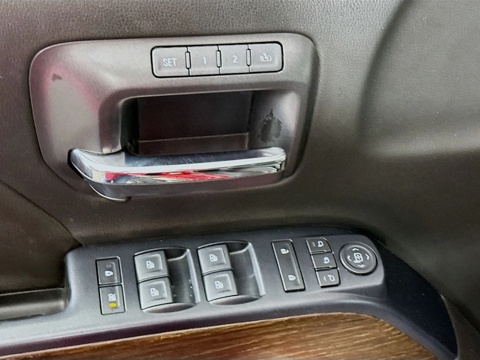Used 2018 Red Quartz Tintcoat GMC Denali image 19