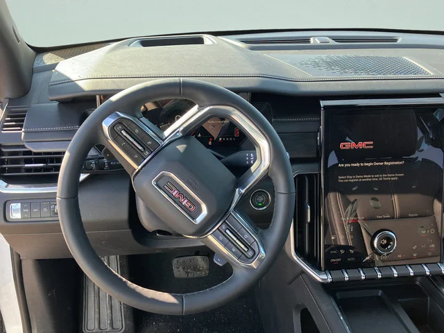 New 2026 Glacier White Tricoat GMC Elevation image 18