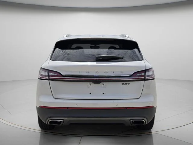 Used 2019 White Lincoln Reserve image 6