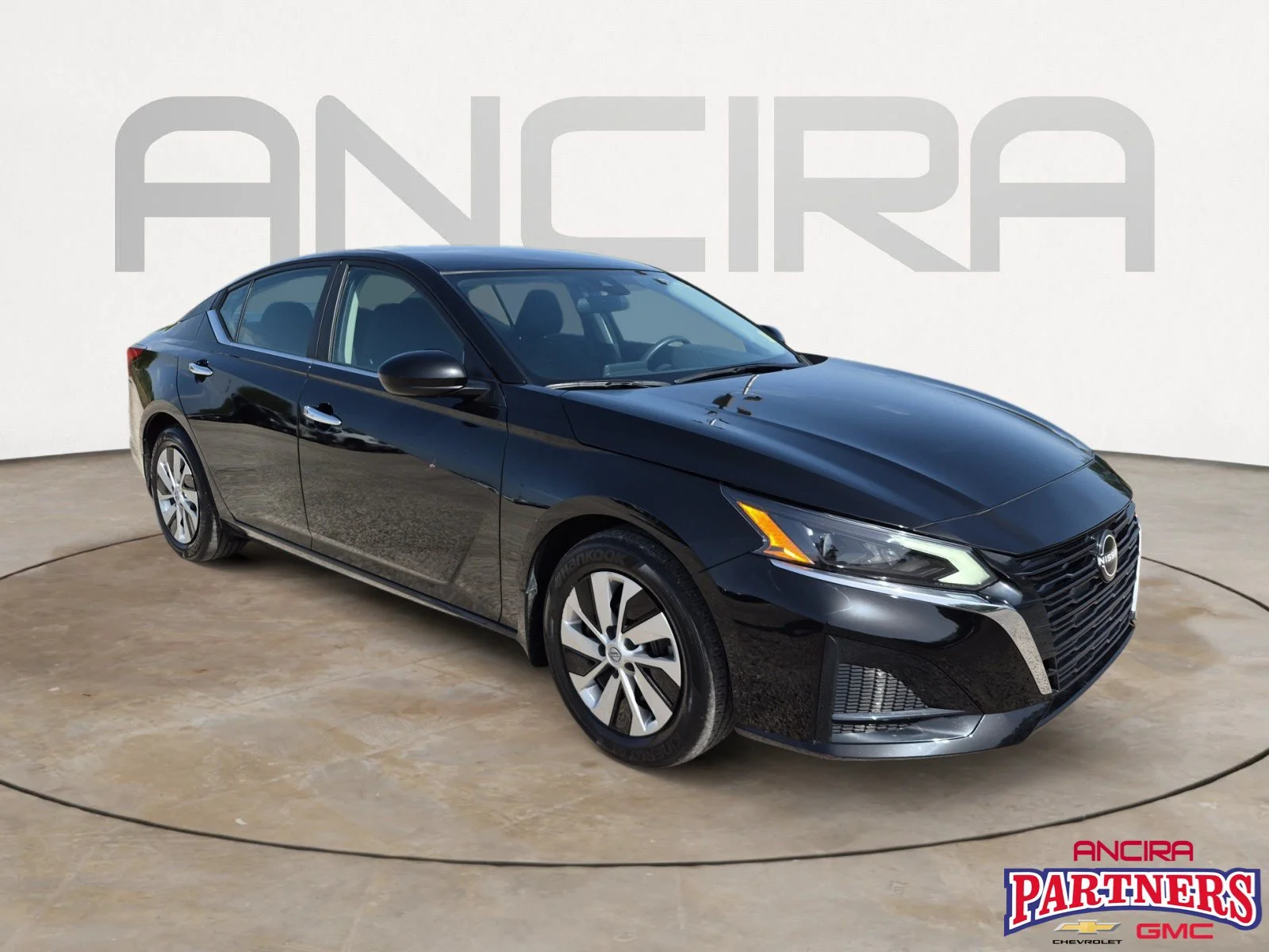 Used 2023 Super Black Nissan 2.5 S image 1
