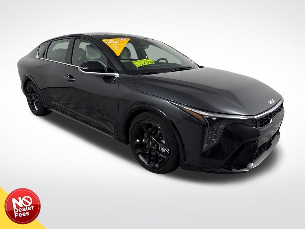 2025 Kia K4 GT-Line Turbo AT's photo