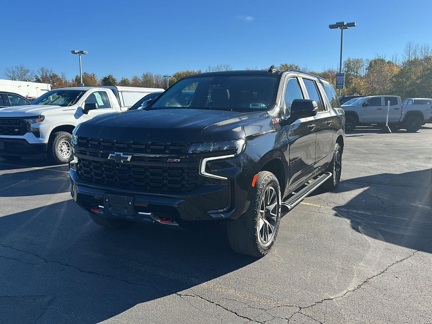 Used 2023 Black Chevrolet Z71 image 5