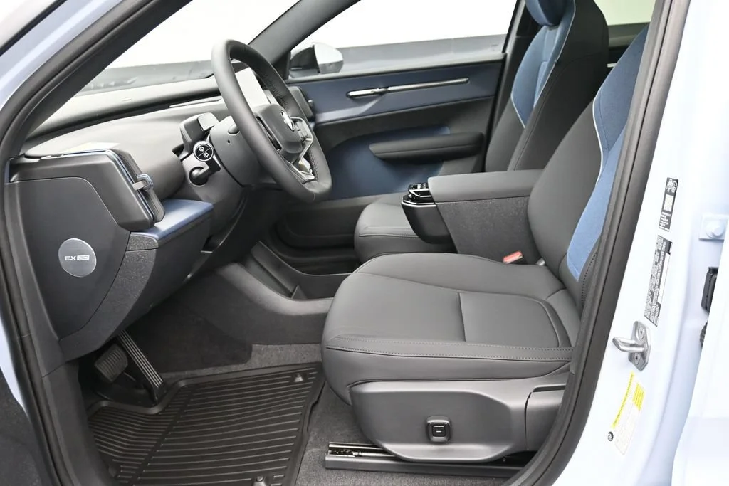 New 2026 White Volvo Twin Motor Performance Plus image 10
