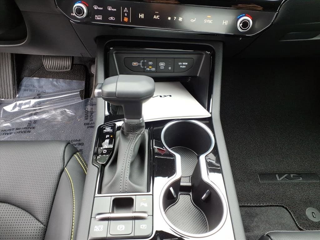2026 Kia K5 GT - Photo 24