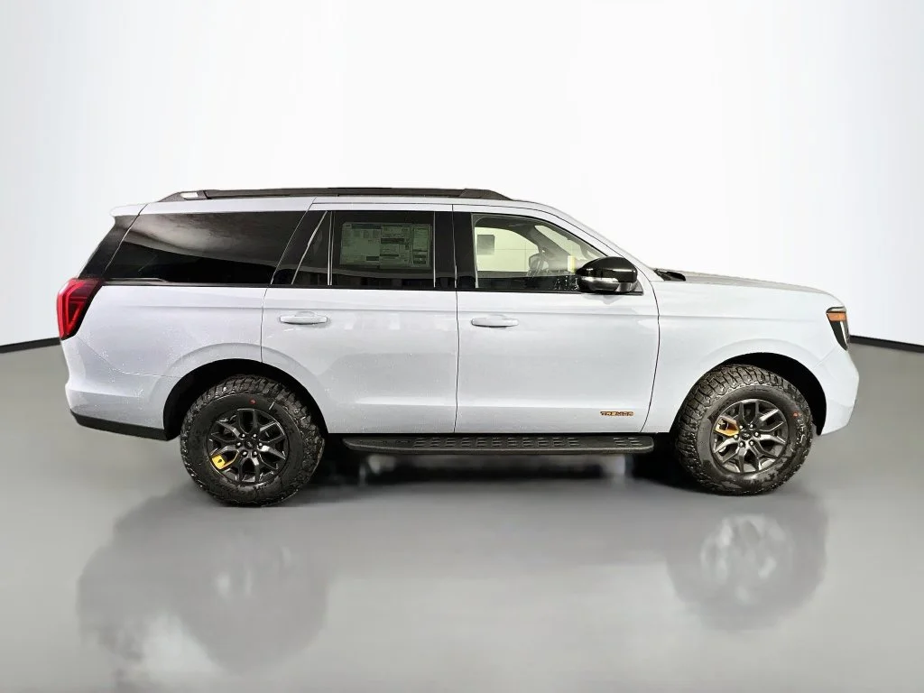 New 2027 Gray Ford Tremor image 19