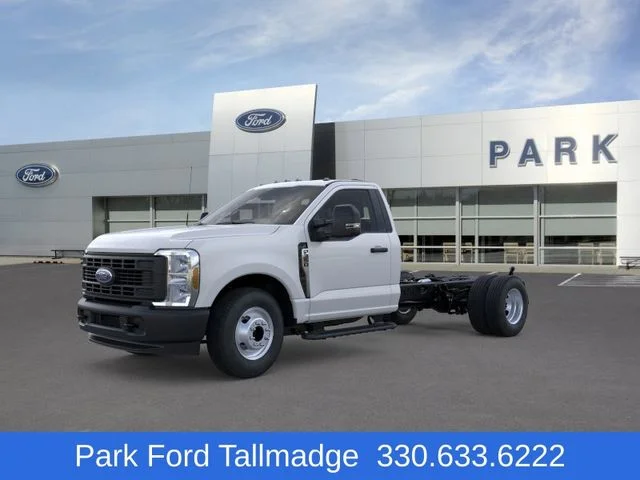 2025 Ford F-350 XL Regular Cab 169-In DRW's photo