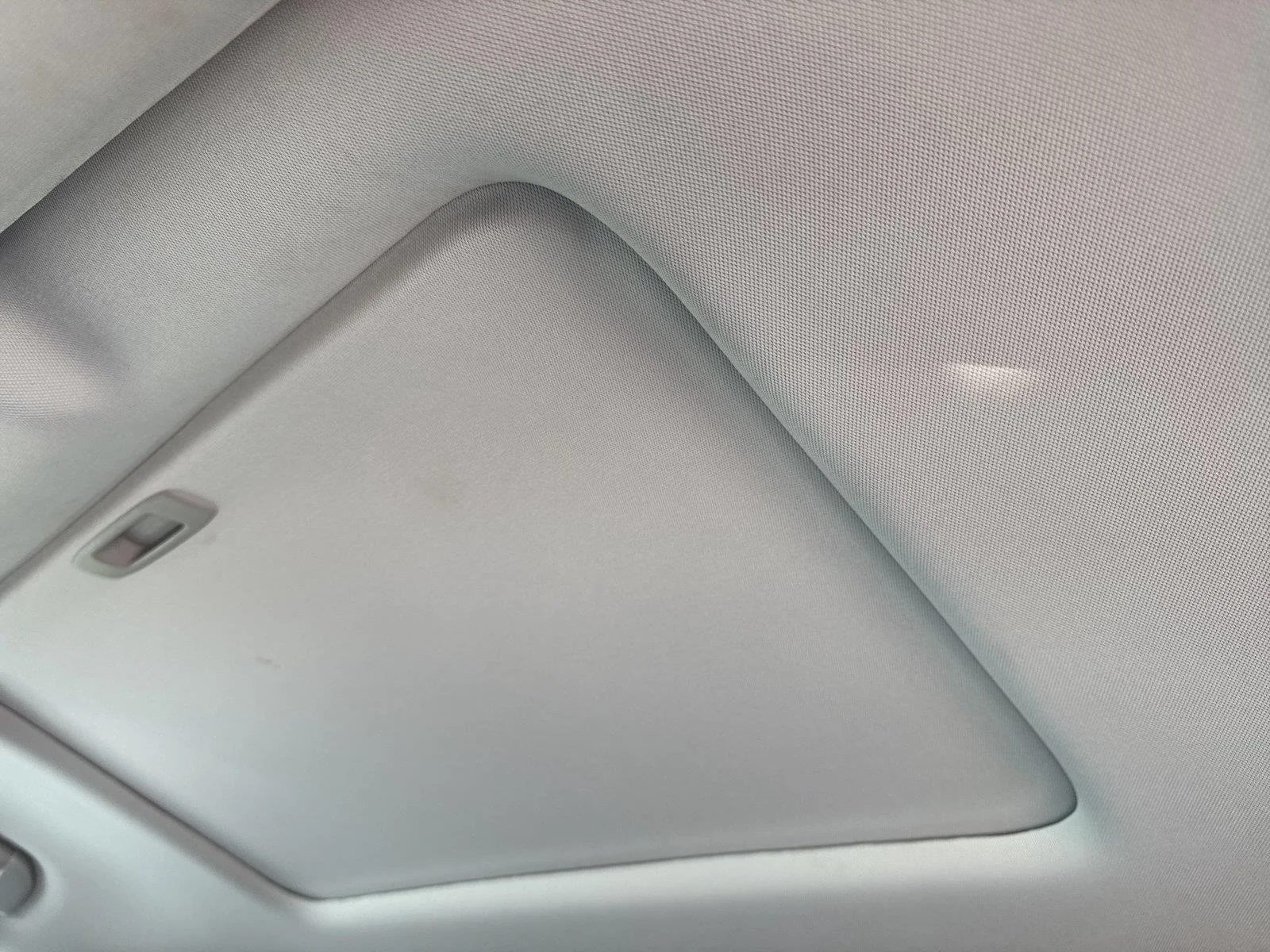 Used 2023 Aspen White Tricoat Nissan SL image 24