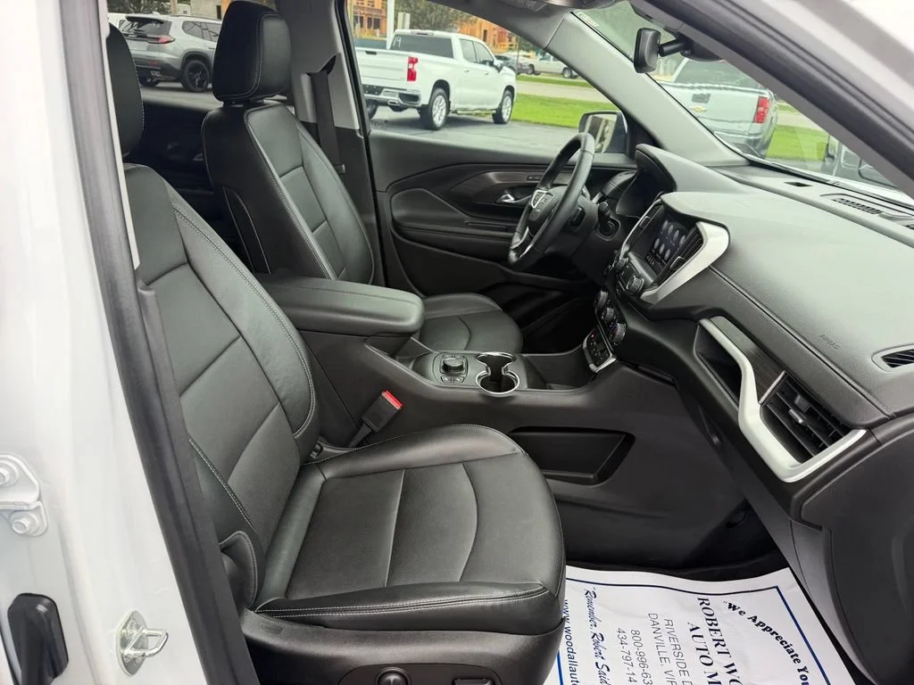 Used 2023 Summit White GMC SLT image 33