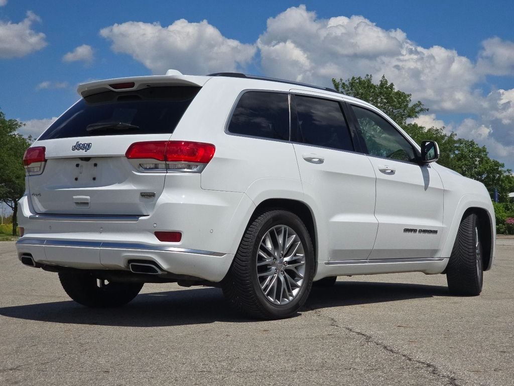 Used 2017 Bright White Clearcoat Jeep Summit image 16