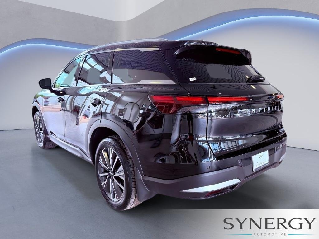 New 2027 MINERAL BLACK INFINITI Luxe AWD image 7