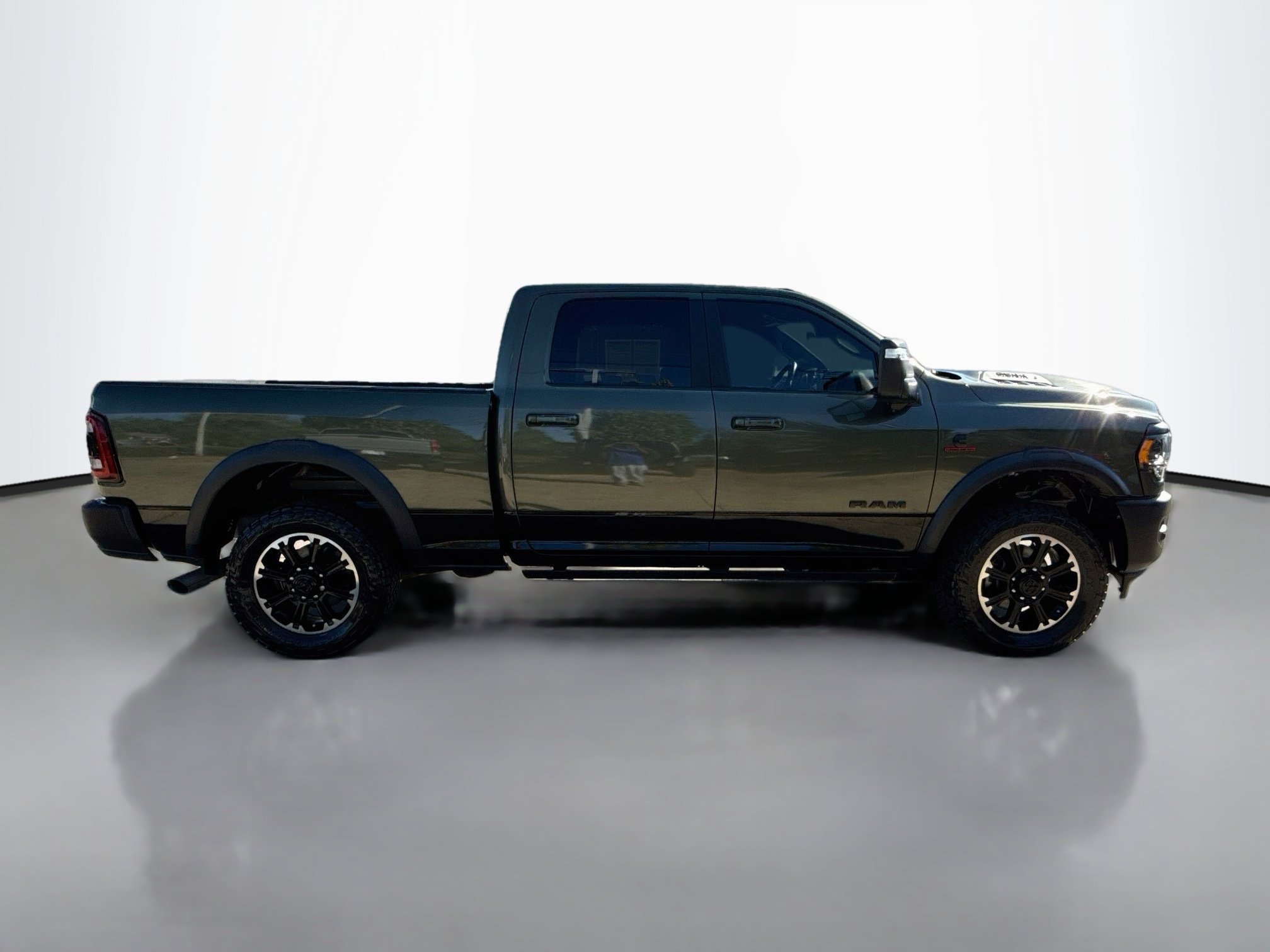 Used 2023 Grn Ram Rebel image 9