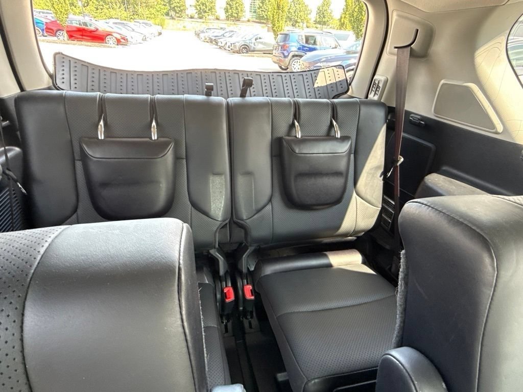Used 2017 Starfire Pearl Lexus 460 Luxury image 26