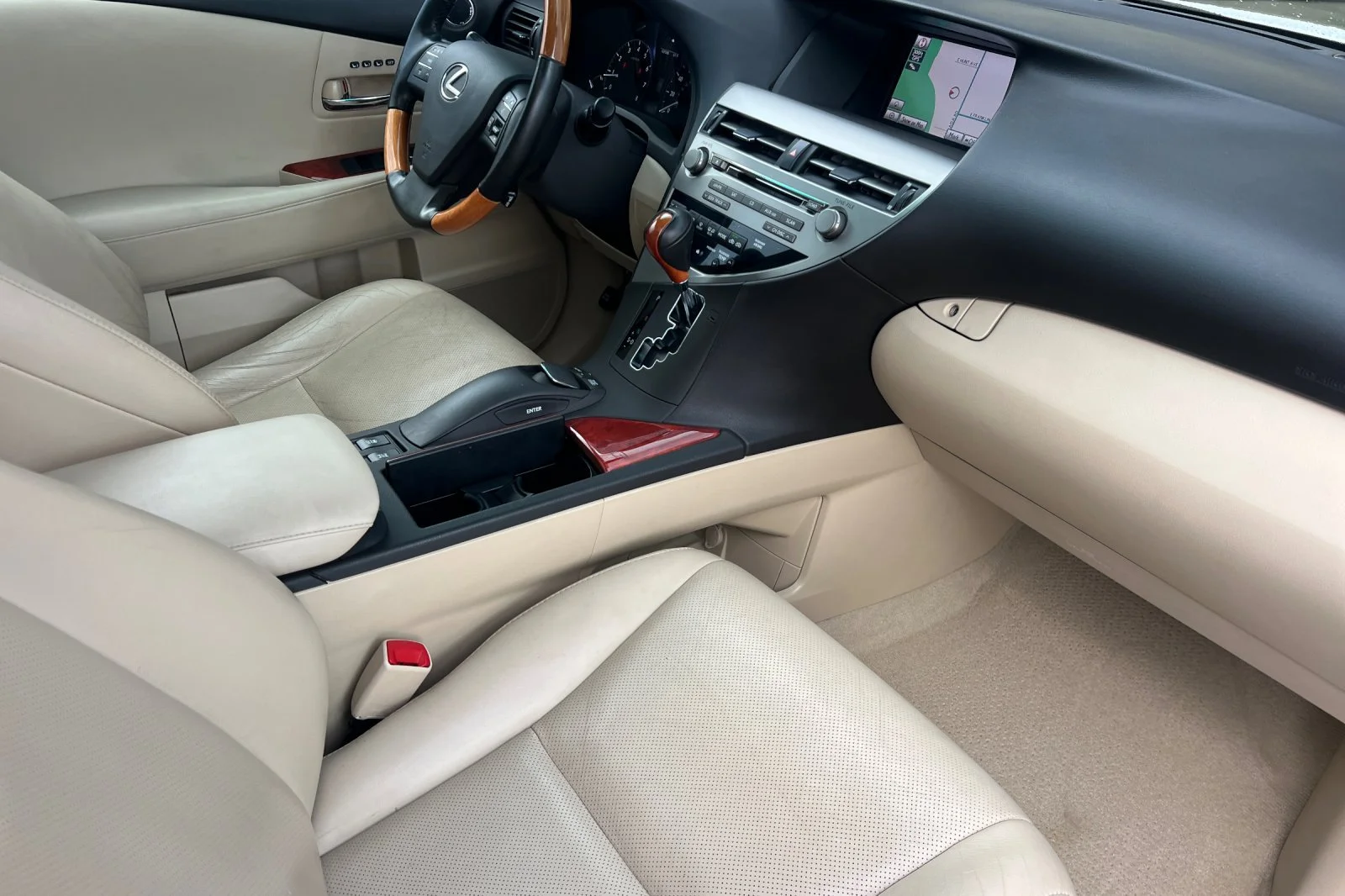 Used 2011 Starfire Pearl Lexus 4DR AWD image 16