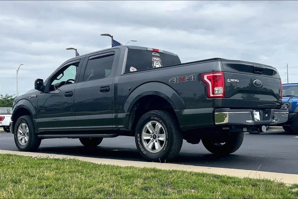 Used 2016 Ford F-150 XLT with VIN 1FTEW1EF8GFA15893 for sale in Kansas City