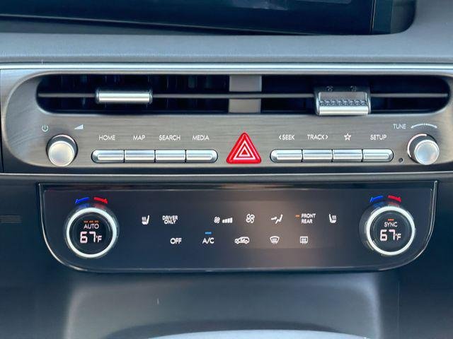 New 2026 White Hyundai SEL 7P image 18